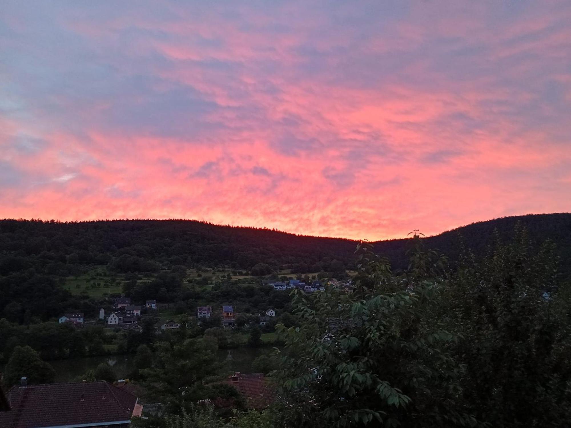 Sleep&Chill - Ruhige Uebernachtung Mit Main-Blick Leilighet Neustadt am Main Eksteriør bilde